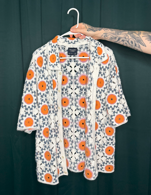 CROCHET-STYLE SHIRT