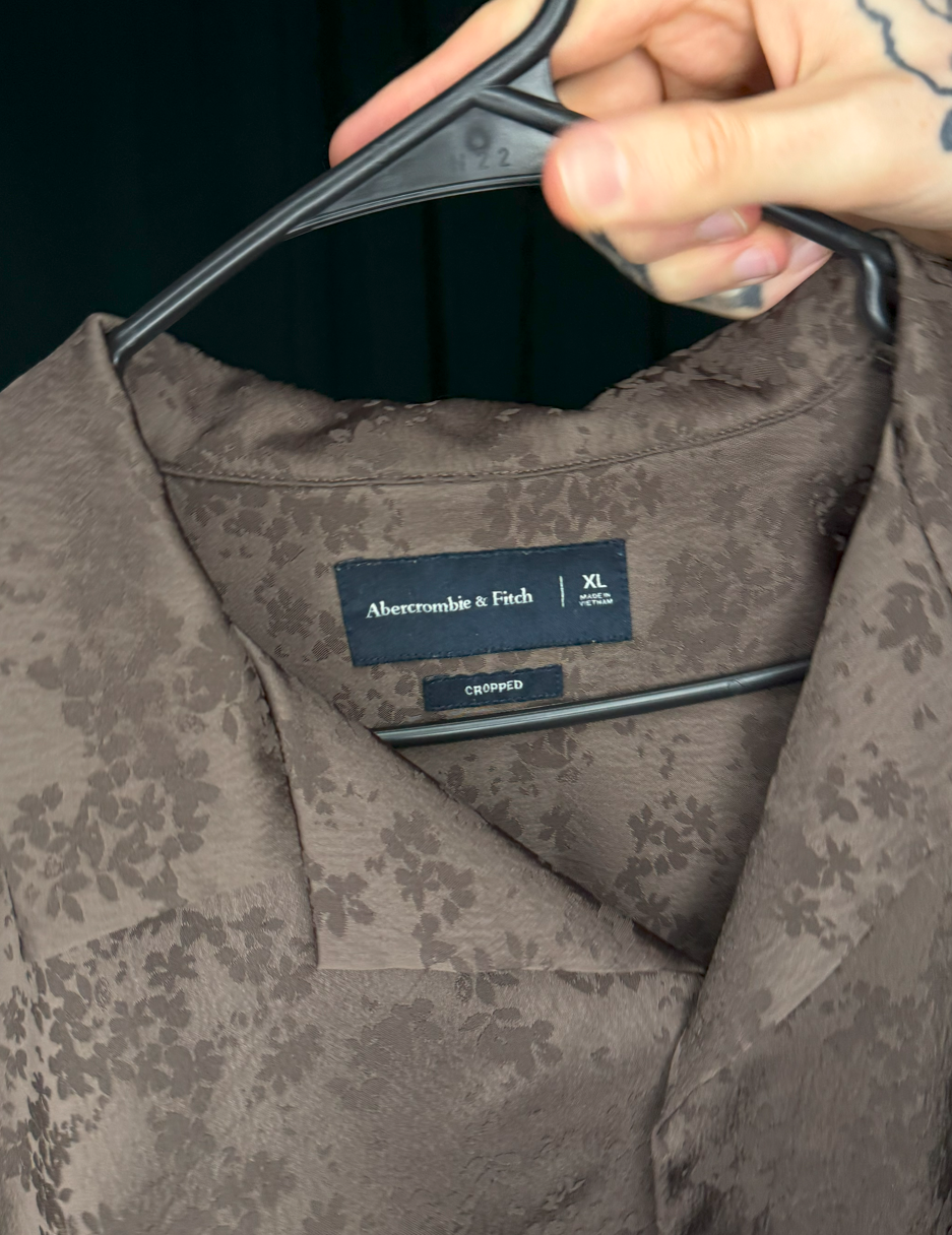 SILKY BROWN SHORT SLEEVE